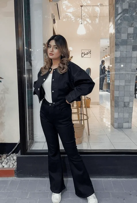 Timeless Black with a Modern Twist