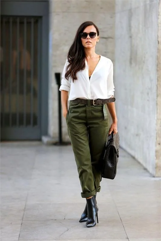 1. Neutral Colors: The Safe and Chic Choice